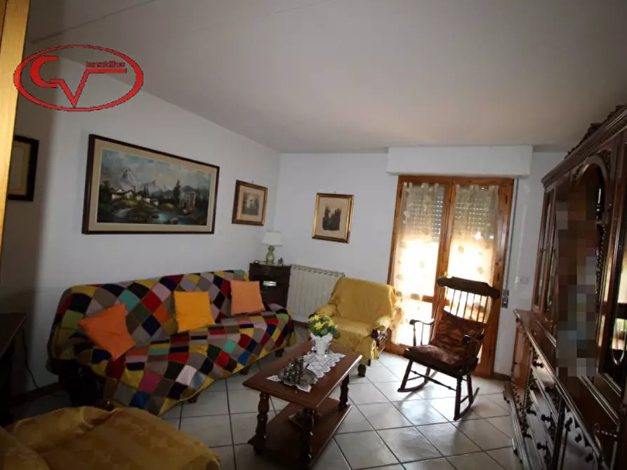 Immagine 26 di Villa in vendita  in periferia a San Giovanni Valdarno