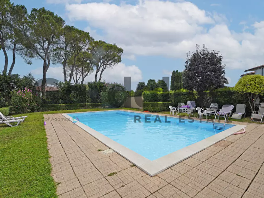 Immagine 1 di Appartamento in vendita  in via dei colli a Manerba Del Garda