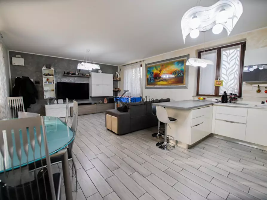 Immagine 46 di Casa bifamiliare in vendita  in Via Como,20 a Settimo Torinese