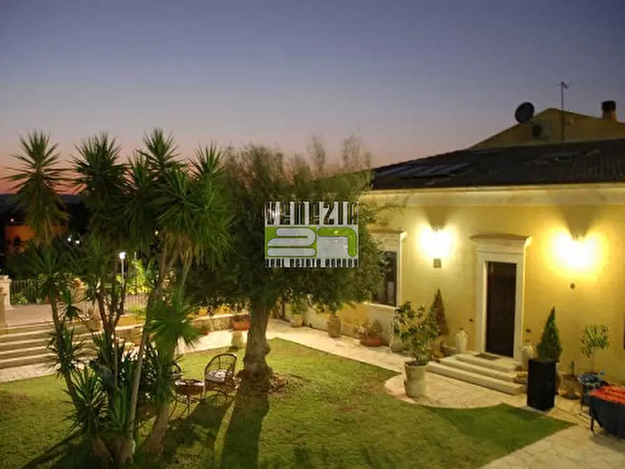 Immagine 1 di Villa in vendita  in san Corrado a Noto
