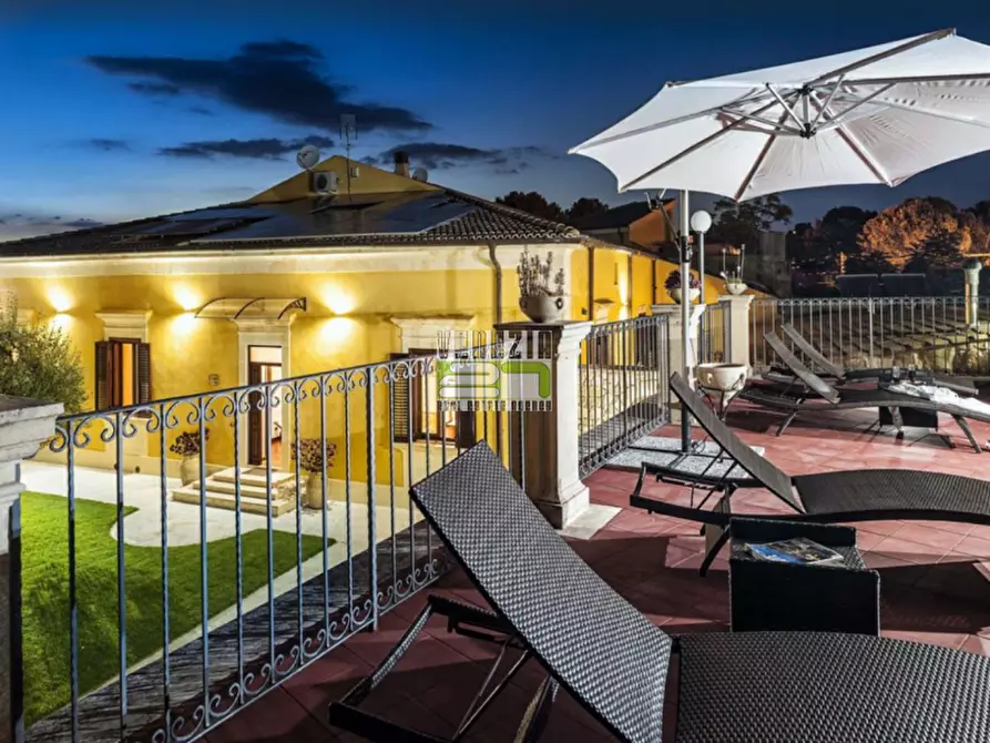 Immagine 11 di Villa in vendita  in san Corrado a Noto