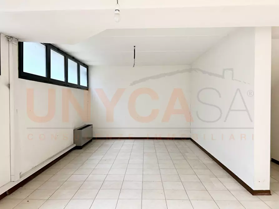 Immagine 5 di Negozio in vendita  in Via IV Novembre a Mestrino