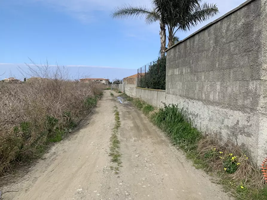 Immagine 5 di Terreno in vendita  in VIA SIMETO a Milazzo