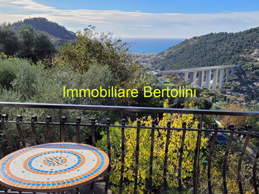 Immagine 1 di Villa in vendita  in Borghetto San Nicolò a Bordighera