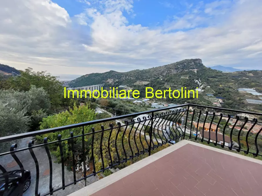 Immagine 2 di Villa in vendita  in Borghetto San Nicolò a Bordighera