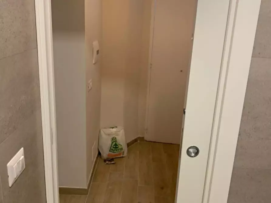 Immagine 13 di Appartamento in affitto  in Corso Vittorio emanuele 436 a Napoli