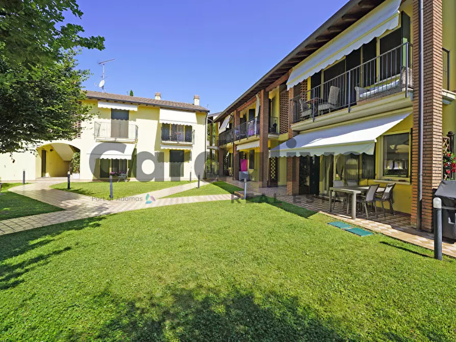 Immagine 13 di Appartamento in vendita  in Via sandro pertini, 33 a Moniga Del Garda