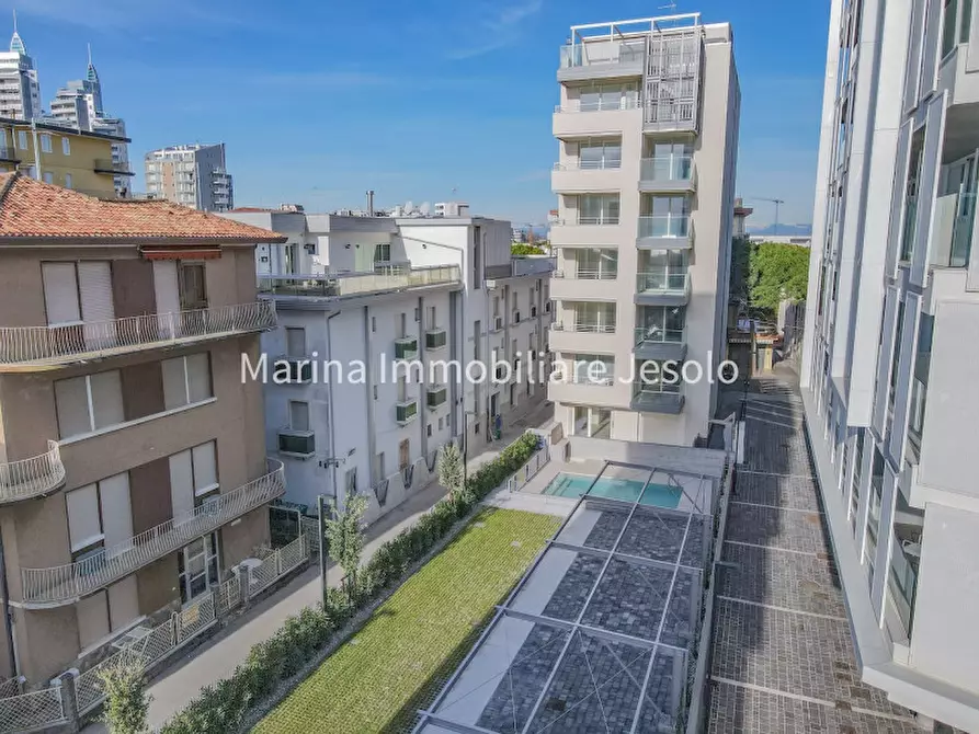 Immagine 9 di Attico in vendita  in via dante a Jesolo