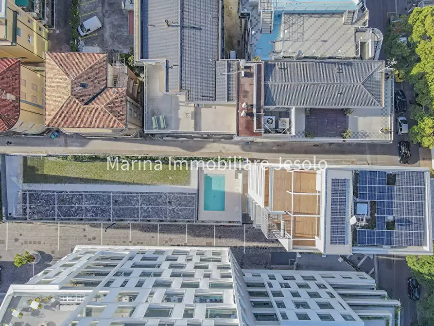 Immagine 10 di Attico in vendita  in via dante a Jesolo