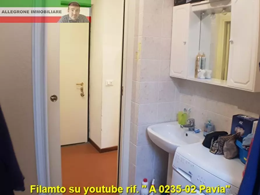 Immagine 16 di Appartamento in affitto  in gatti a Pavia