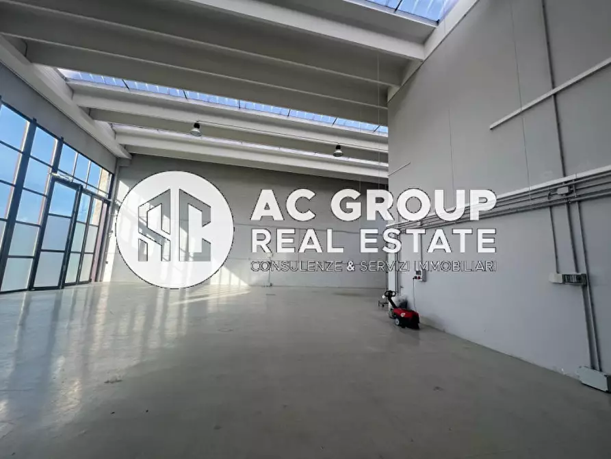 Immagine 7 di Capannone industriale in vendita  in Via Stabilimenti a Ceriano Laghetto