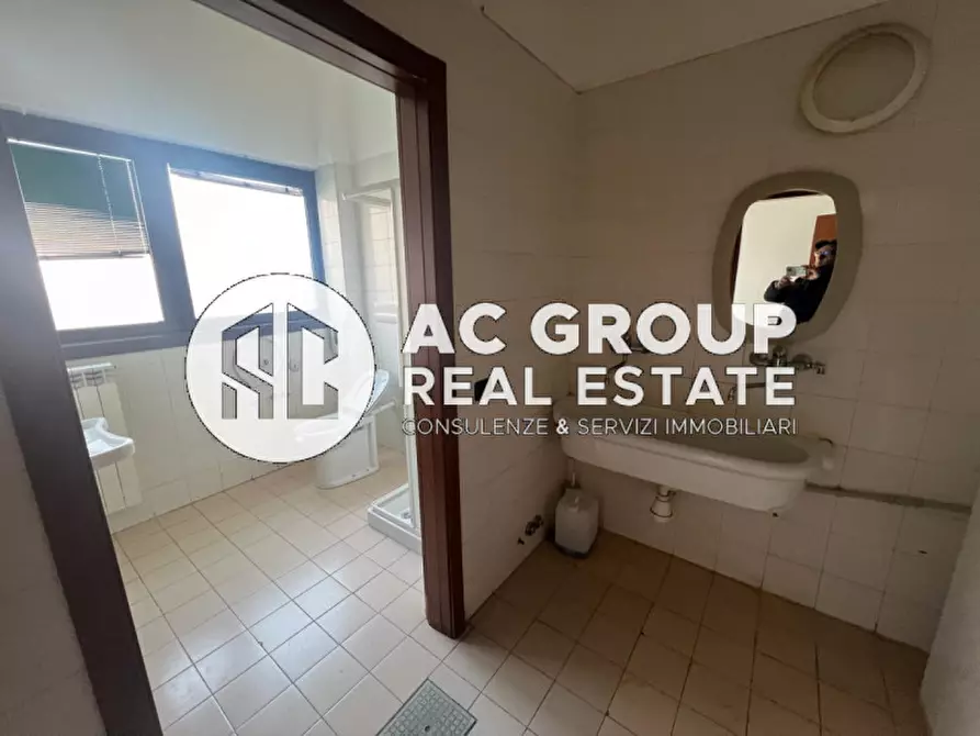 Immagine 10 di Capannone industriale in vendita  in Via Stabilimenti a Ceriano Laghetto