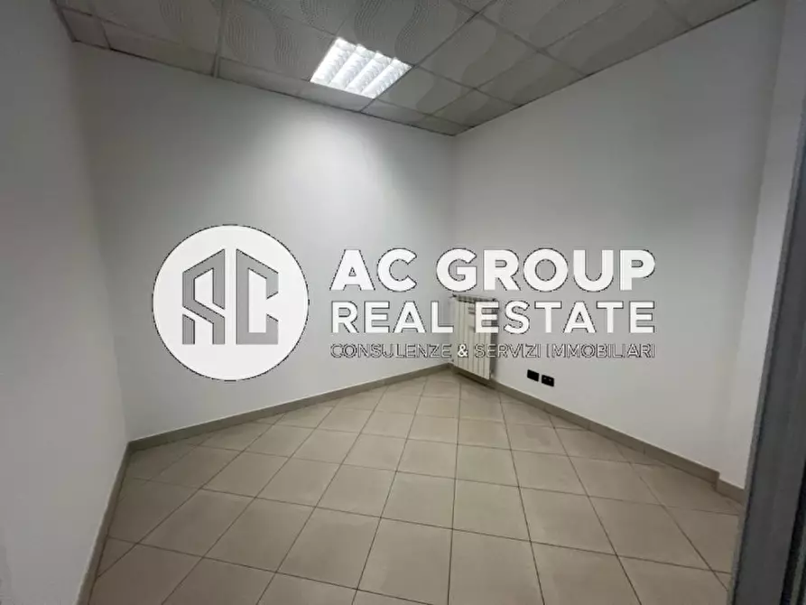 Immagine 11 di Capannone industriale in vendita  in Via Stabilimenti a Ceriano Laghetto