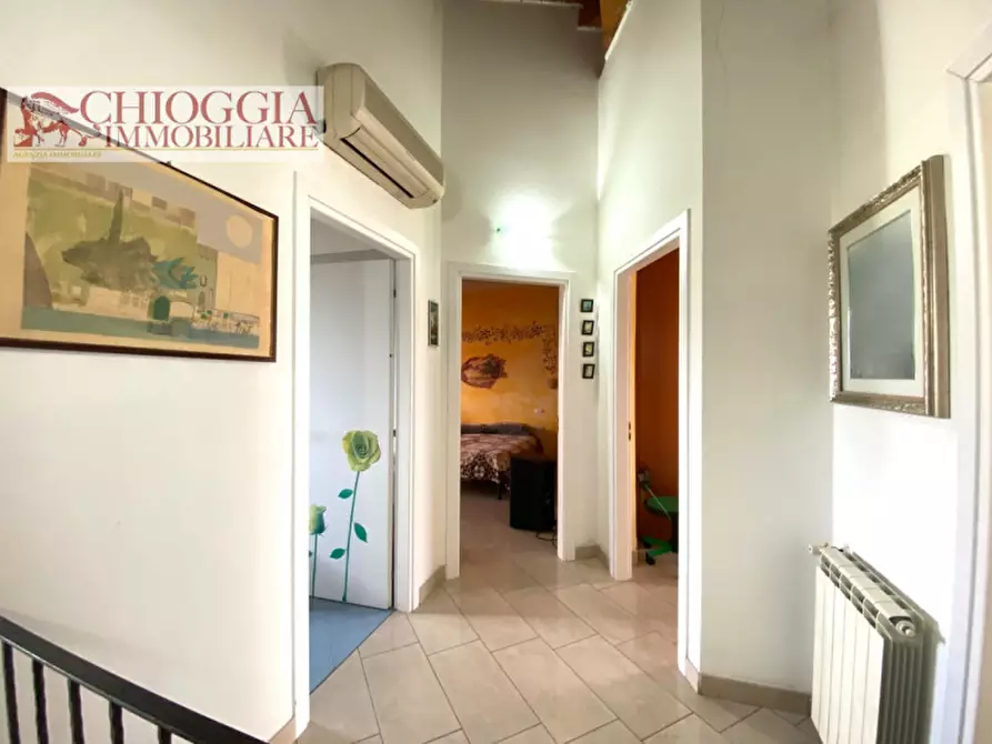 Immagine 8 di Casa bifamiliare in vendita  in Via Primavera a Chioggia