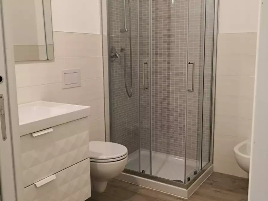 Immagine 5 di Appartamento in affitto  in via buonarroti a Padova