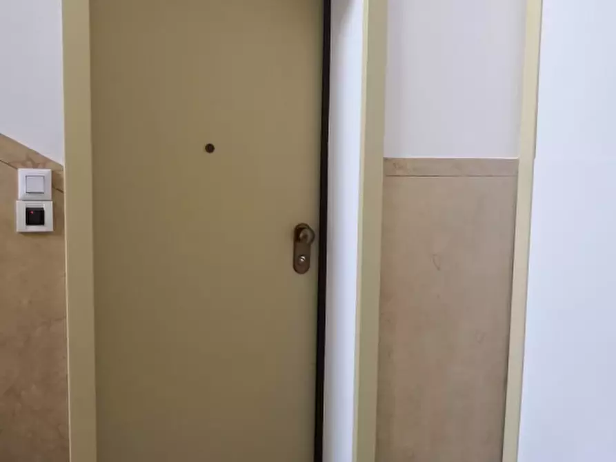 Immagine 10 di Appartamento in affitto  in via buonarroti a Padova