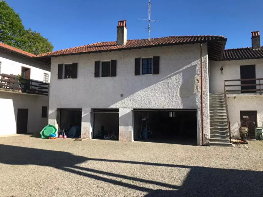 Immagine 8 di Villa in vendita  in Cascina Cornarina a Castano Primo