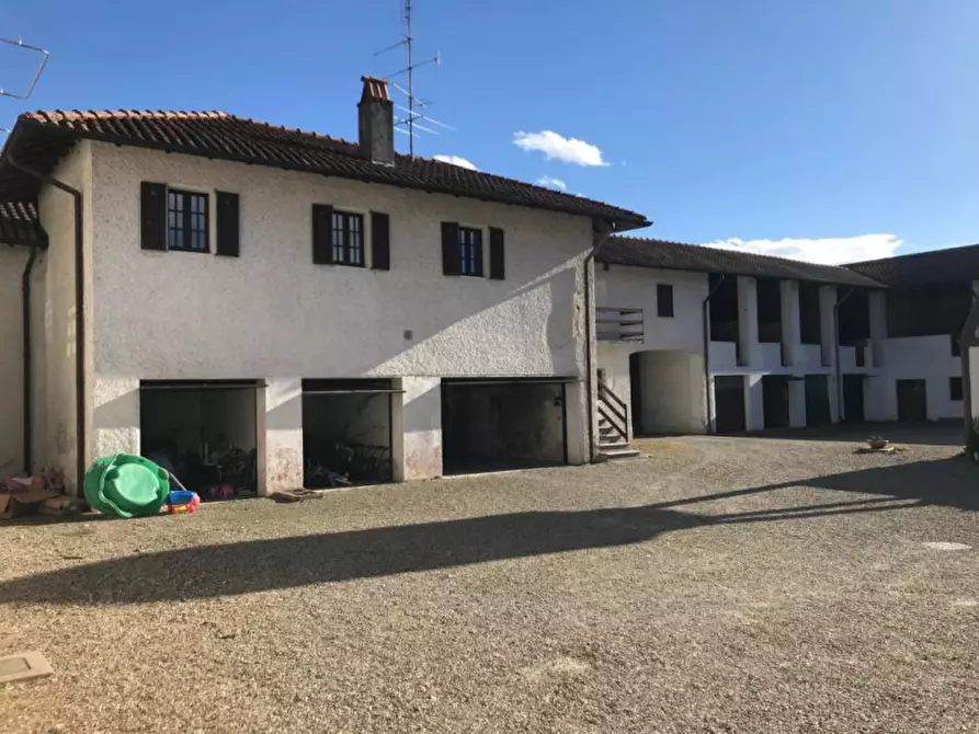 Immagine 9 di Villa in vendita  in Cascina Cornarina a Castano Primo