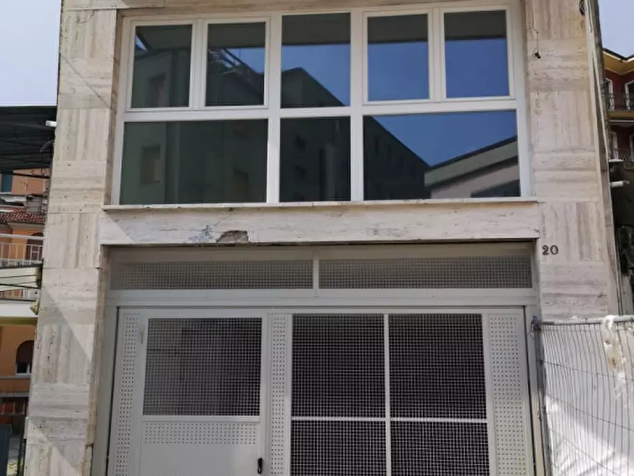 Immagine 14 di Garage in vendita  a Vicenza