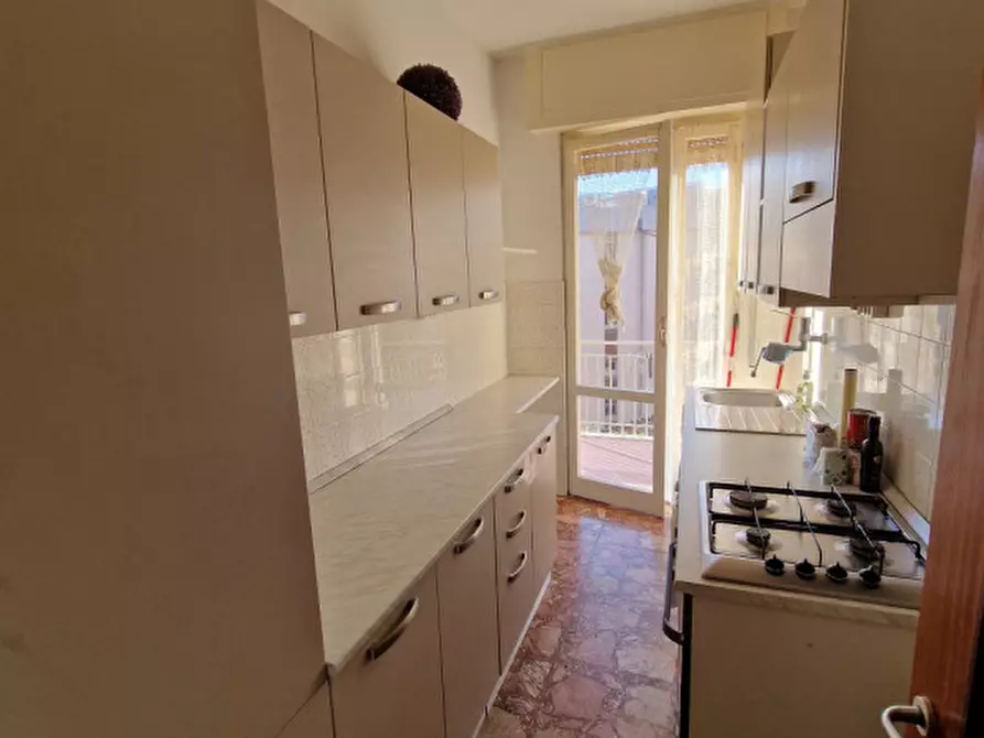 Immagine 3 di Appartamento in vendita  in Via Castruccio a Rapallo