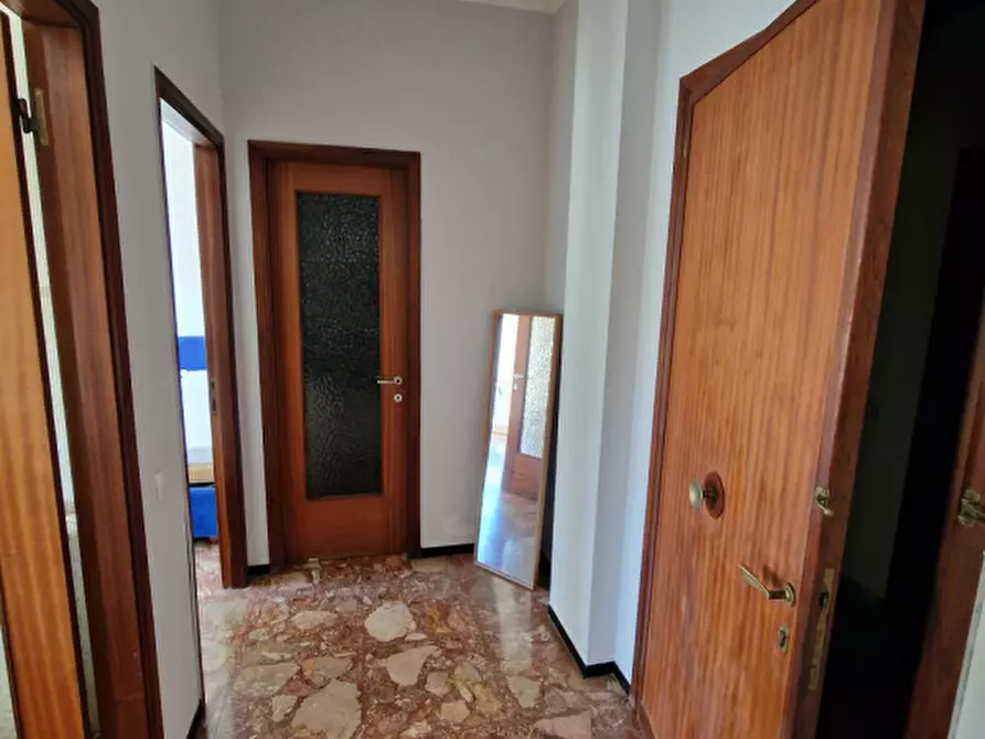 Immagine 4 di Appartamento in vendita  in Via Castruccio a Rapallo