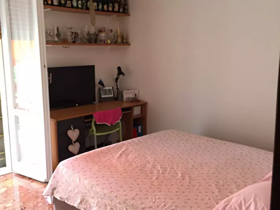 Immagine 6 di Appartamento in vendita  in Via Castruccio a Rapallo