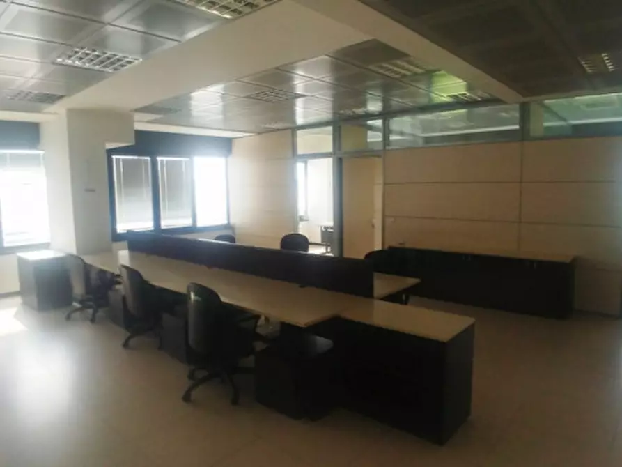 Immagine 9 di Ufficio in affitto  in VIA BURONA a Vimodrone