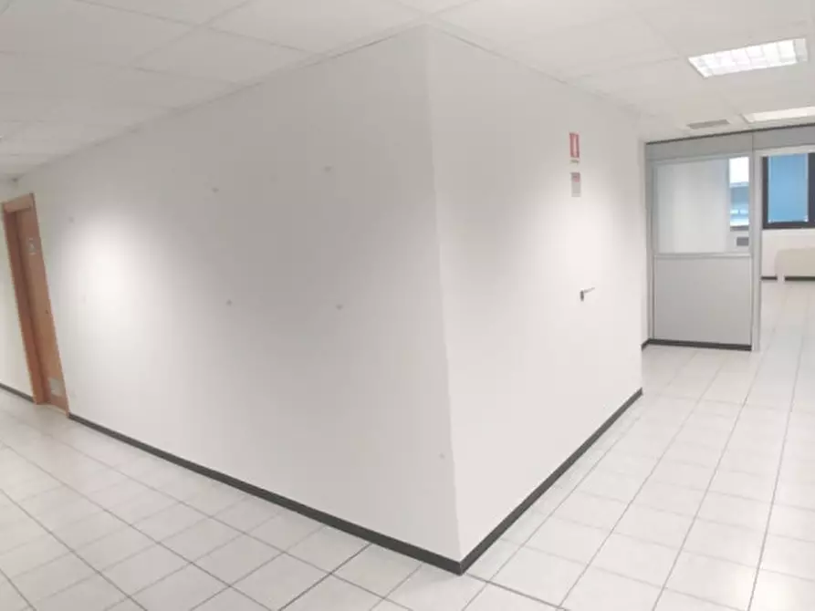 Immagine 3 di Ufficio in affitto  in VIA BURONA a Vimodrone