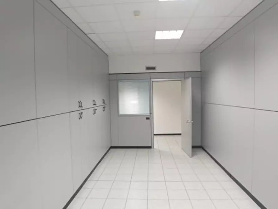 Immagine 5 di Ufficio in affitto  in VIA BURONA a Vimodrone