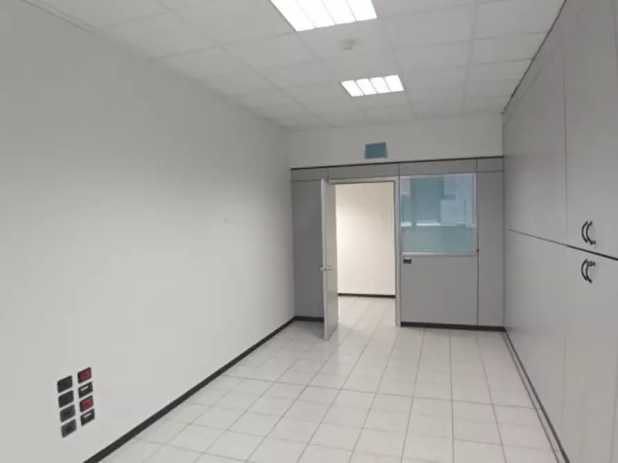 Immagine 7 di Ufficio in affitto  in VIA BURONA a Vimodrone