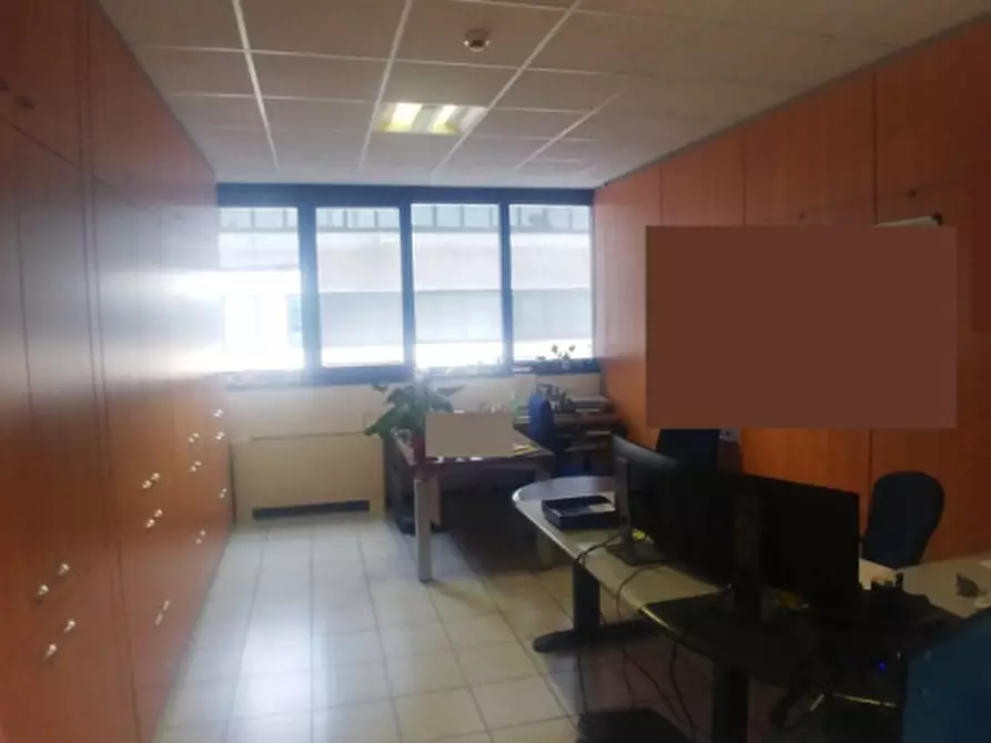 Immagine 11 di Ufficio in affitto  in VIA BURONA a Vimodrone