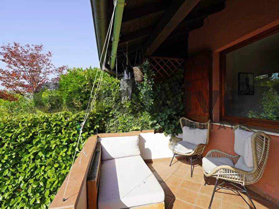 Immagine 4 di Appartamento in vendita  in Via del Porto a Moniga Del Garda