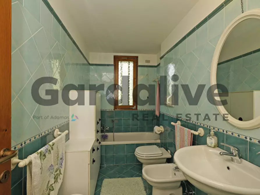Immagine 23 di Appartamento in vendita  in Via del Porto a Moniga Del Garda