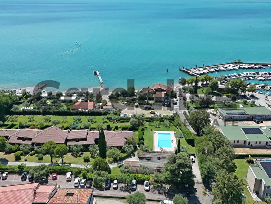 Immagine 50 di Appartamento in vendita  in Via del Porto a Moniga Del Garda