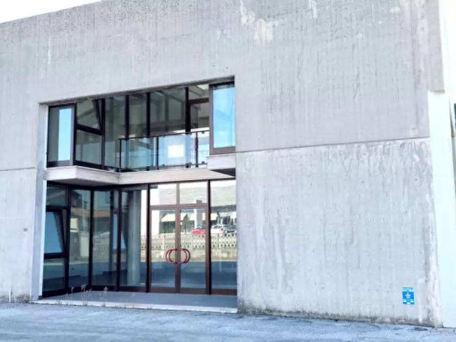 Immagine 2 di Negozio in affitto  in VIA ORNA 9, BRENDOLA a Brendola