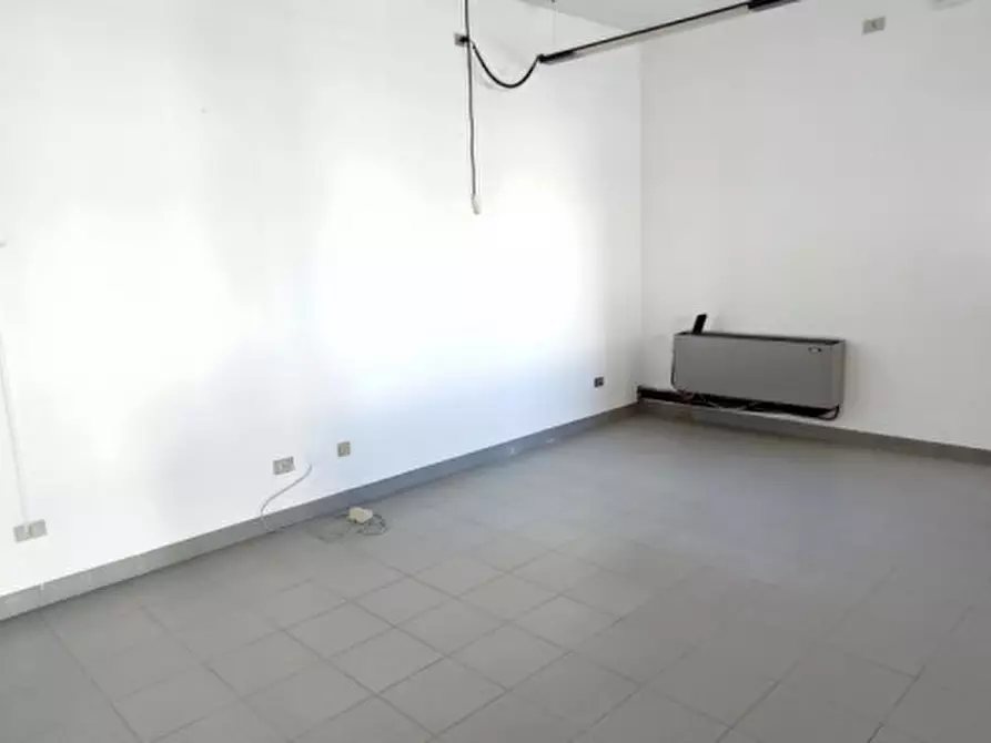 Immagine 4 di Negozio in affitto  in VIA ORNA 9, BRENDOLA a Brendola