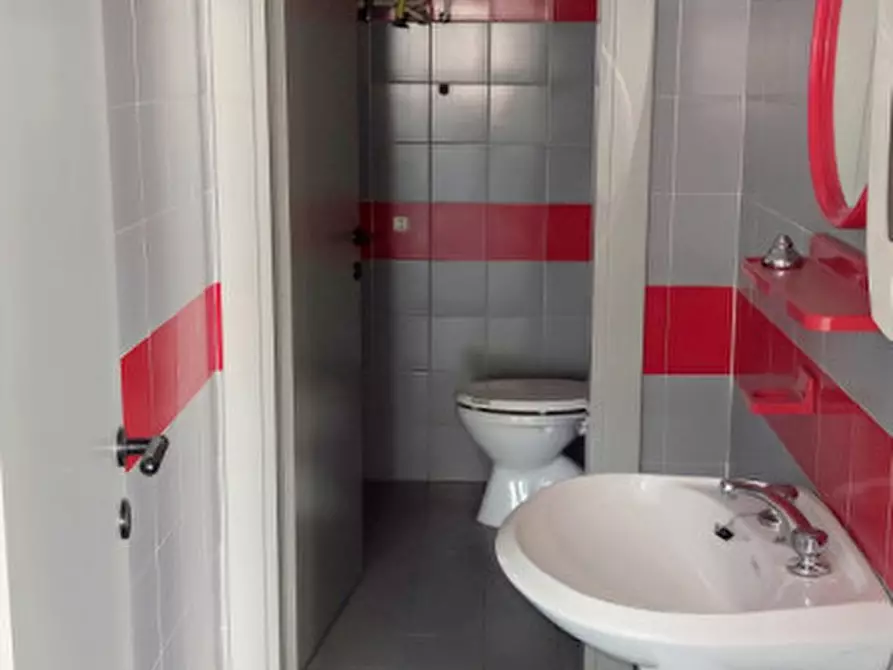 Immagine 7 di Negozio in affitto  in VIA ORNA 9, BRENDOLA a Brendola