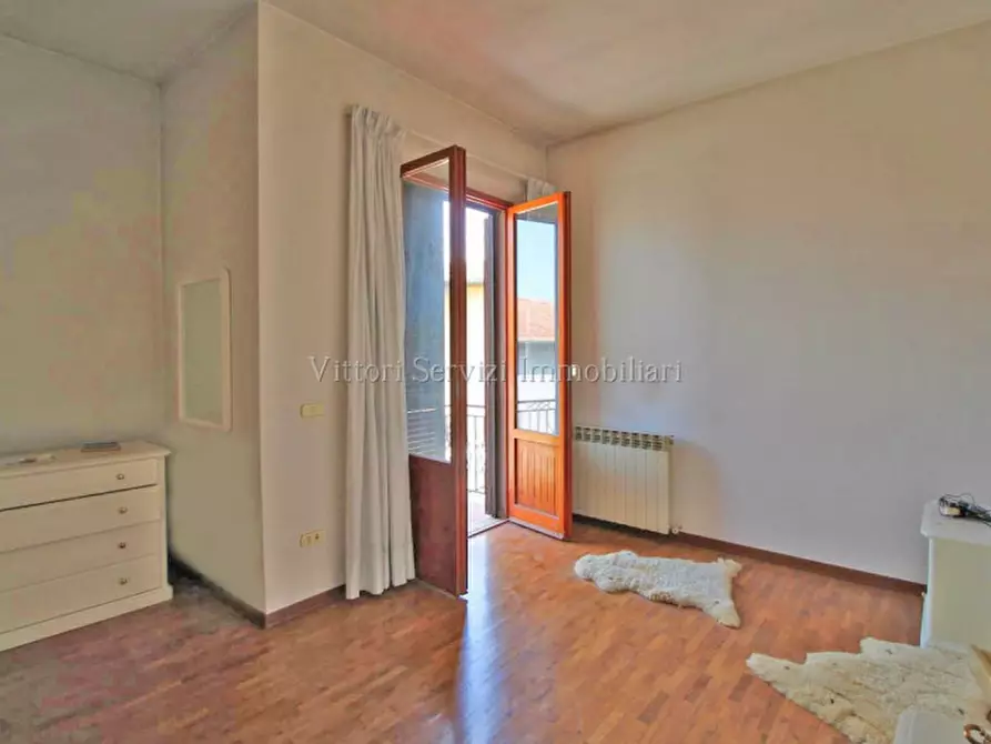 Immagine 11 di Casa bifamiliare in vendita  a Montepulciano