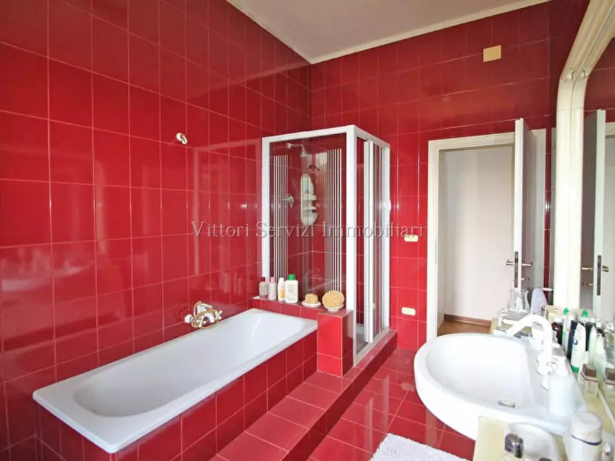 Immagine 14 di Casa bifamiliare in vendita  a Montepulciano