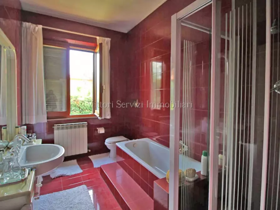 Immagine 15 di Casa bifamiliare in vendita  a Montepulciano