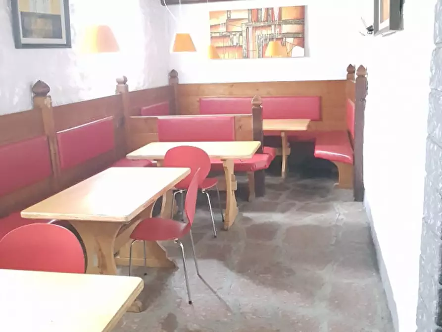 Immagine 5 di Hotel in vendita  a Laives .Leifers.