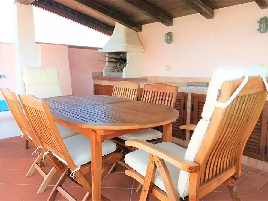 Immagine 18 di Appartamento in vendita  a Arzachena