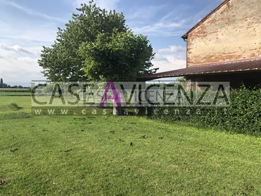 Immagine 1 di Casa indipendente in vendita  in via serenissima a Grisignano Di Zocco