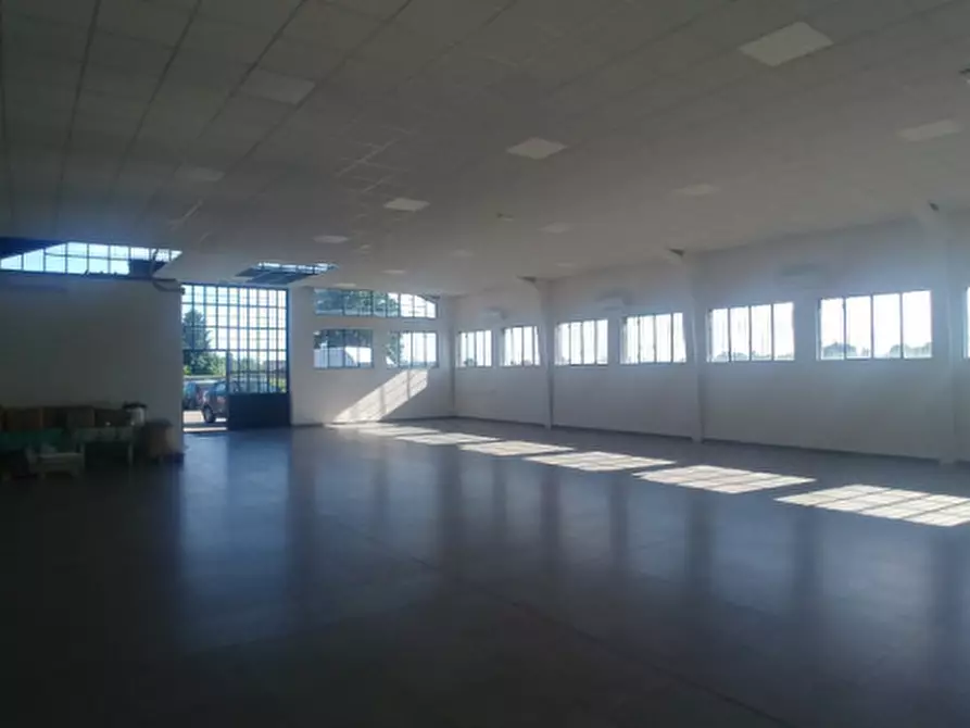 Immagine 21 di Capannone industriale in affitto  in VIA RESTELLI a Gorgonzola