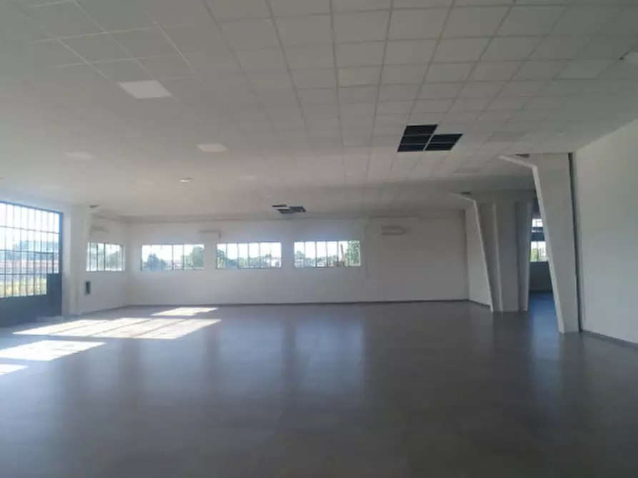 Immagine 22 di Capannone industriale in affitto  in VIA RESTELLI a Gorgonzola