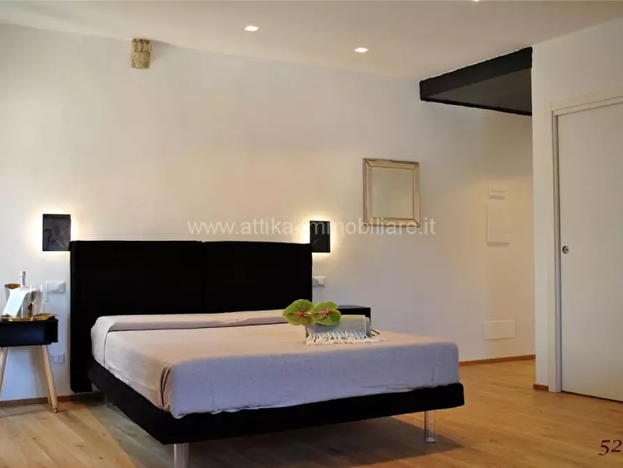 Immagine 7 di Bed & Breakfast in vendita  in Via Roma a Teolo