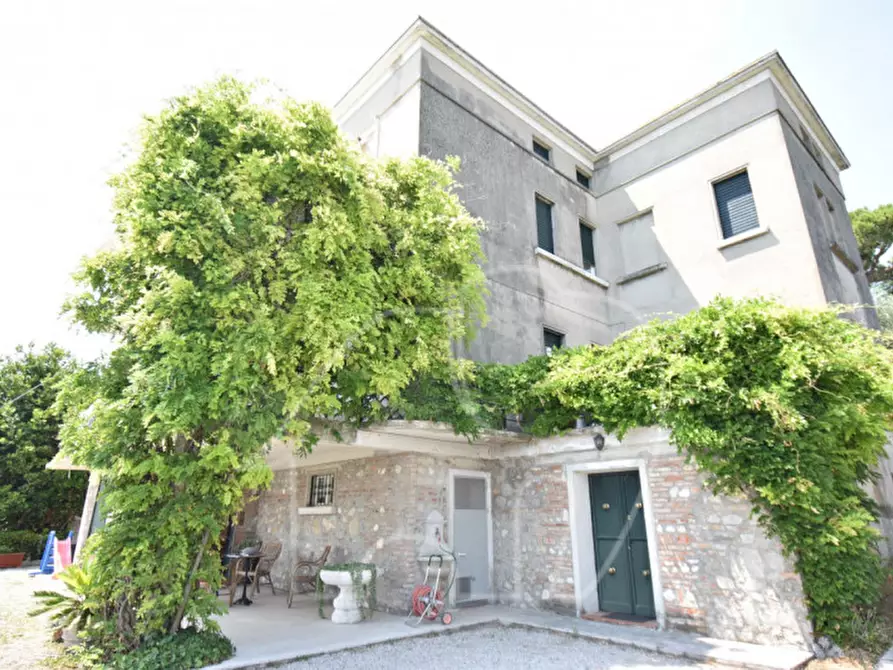 Immagine 2 di Casa indipendente in vendita  a Padenghe Sul Garda