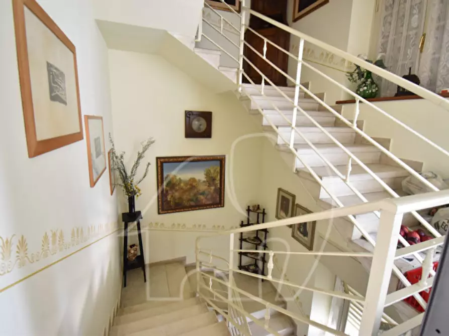 Immagine 8 di Casa indipendente in vendita  a Padenghe Sul Garda