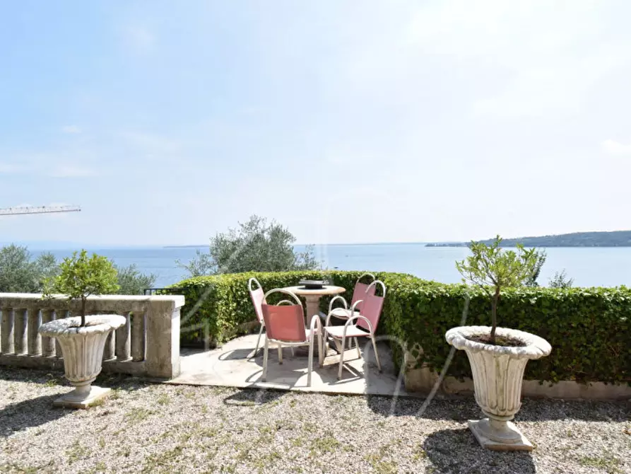 Immagine 10 di Casa indipendente in vendita  a Padenghe Sul Garda