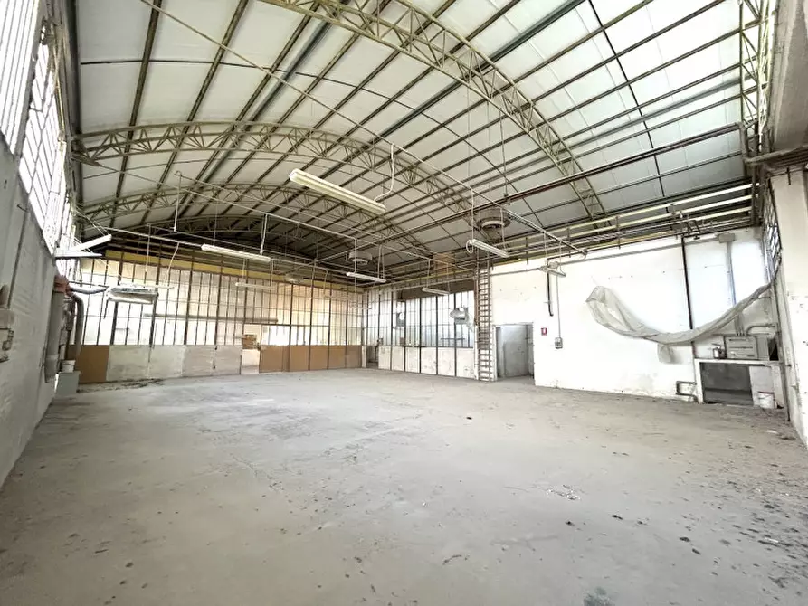 Immagine 4 di Capannone industriale in vendita  in PONTE PIETRA a Cesena